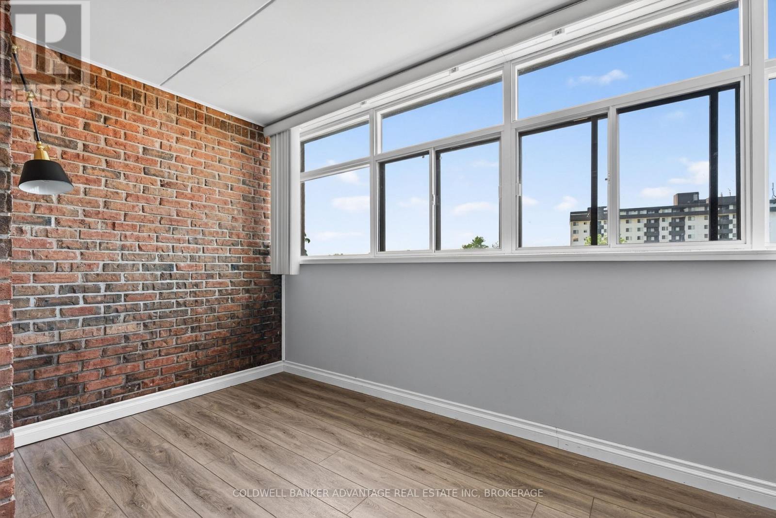 405 - 276 Oakdale Avenue E, St. Catharines, Ontario  L2P 3S5 - Photo 9 - X13449020