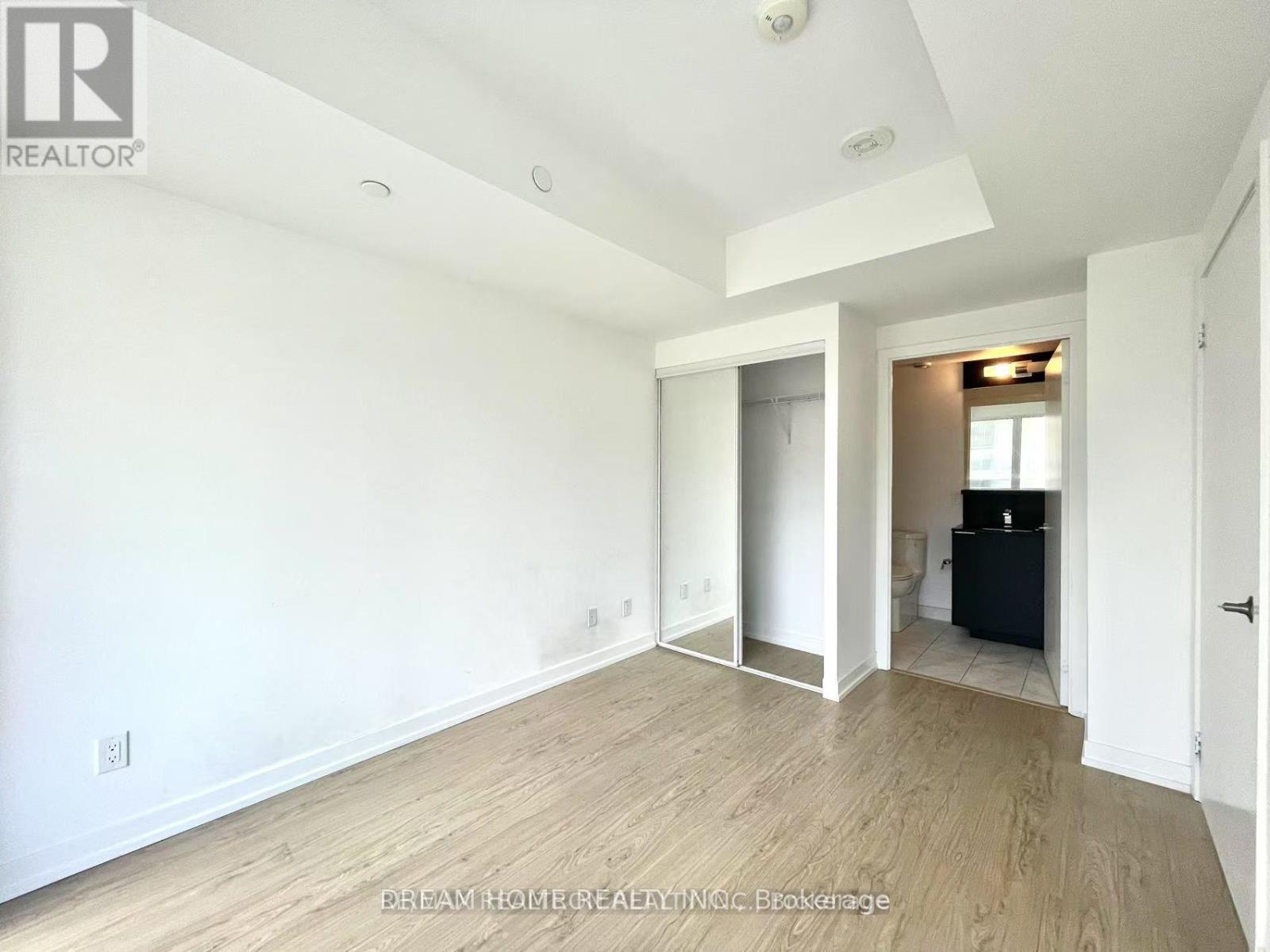 1016 - 85 Wood Street, Toronto, Ontario  M4Y 0E8 - Photo 10 - C13448986