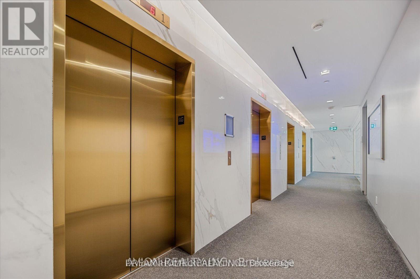 1016 - 85 Wood Street, Toronto, Ontario  M4Y 0E8 - Photo 4 - C13448986