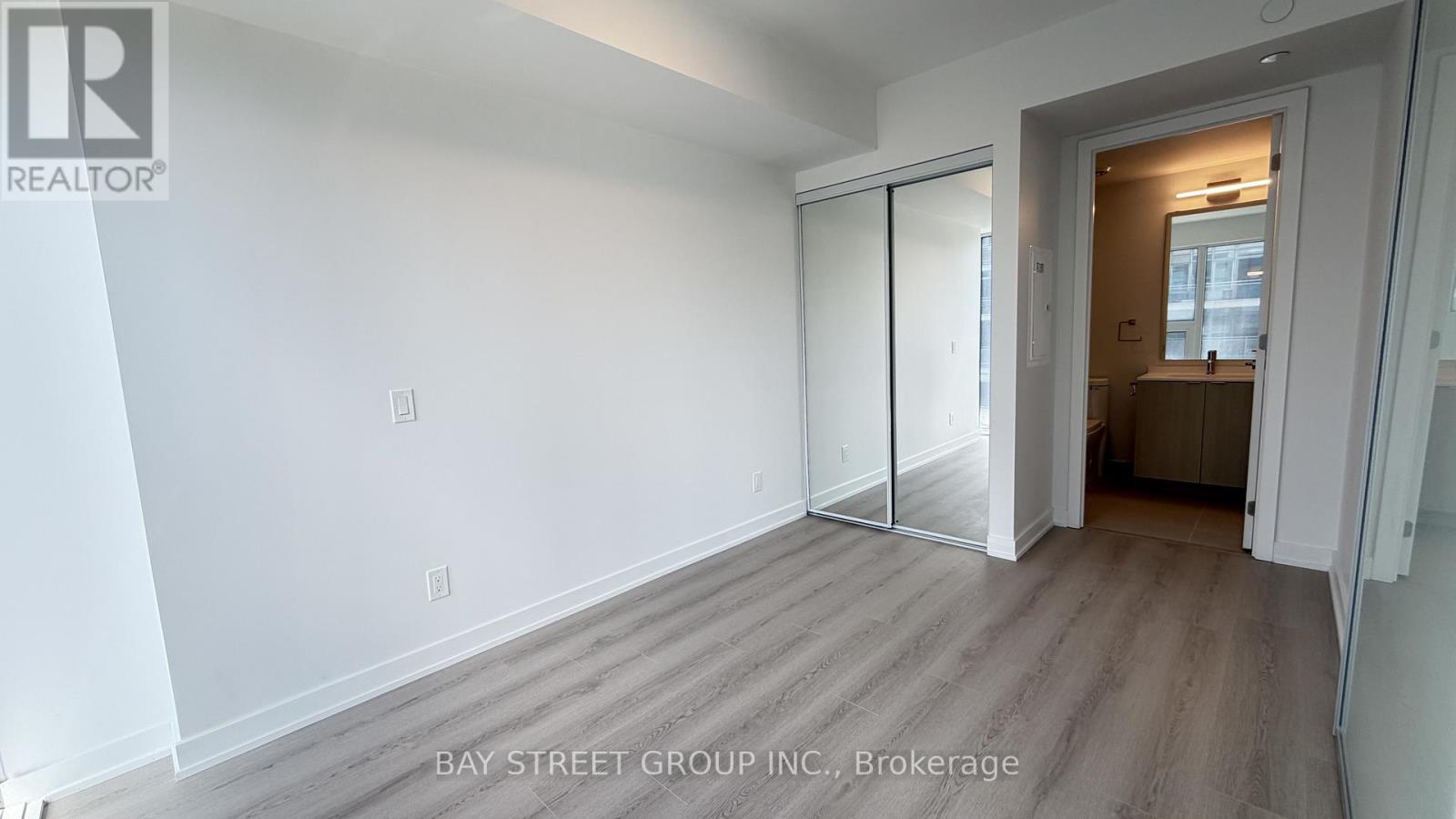 905 - 100 Queen Street E, Toronto, Ontario  M5C 0B5 - Photo 3 - C13449000