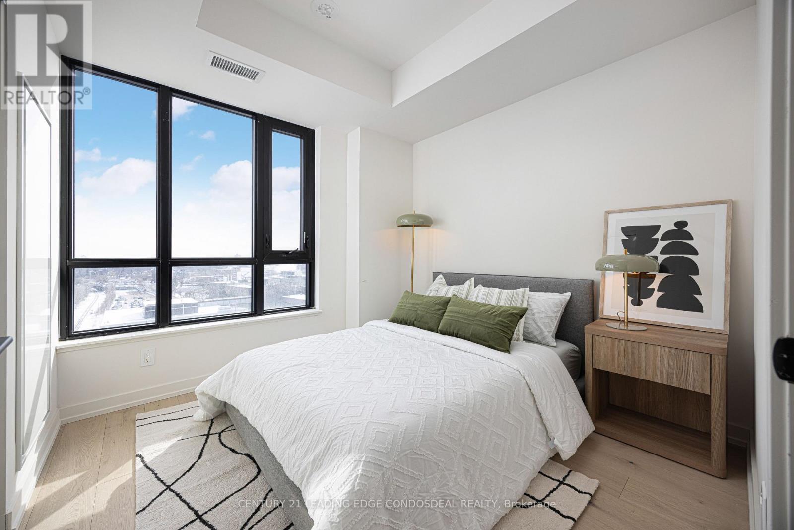 1402 - 181 Sterling Road, Toronto, Ontario  M6R 2B2 - Photo 21 - C13449028
