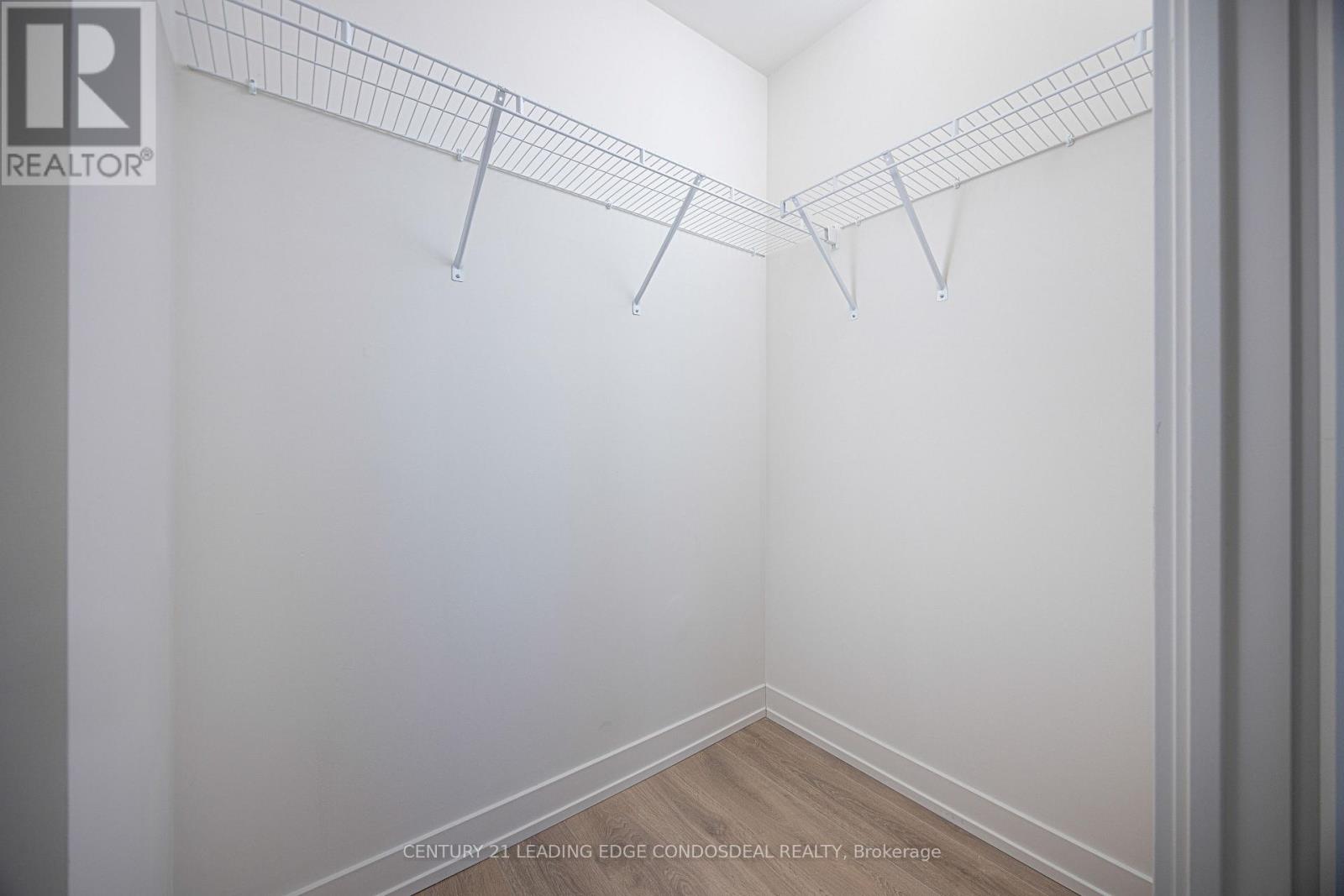 1610 - 181 Sterling Road, Toronto, Ontario  M6R 2B2 - Photo 10 - C13449032