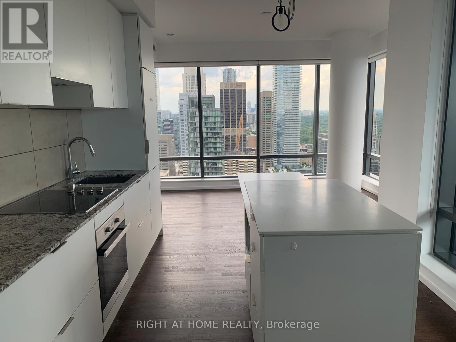 3510 - 5 St Joseph Street, Toronto, Ontario  M4Y 1J6 - Photo 3 - C13449088
