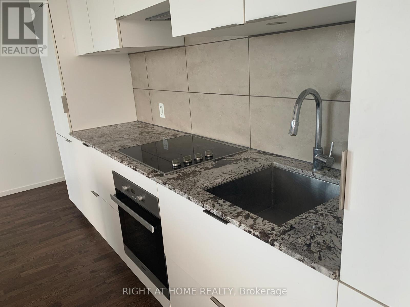 3510 - 5 St Joseph Street, Toronto, Ontario  M4Y 1J6 - Photo 4 - C13449088