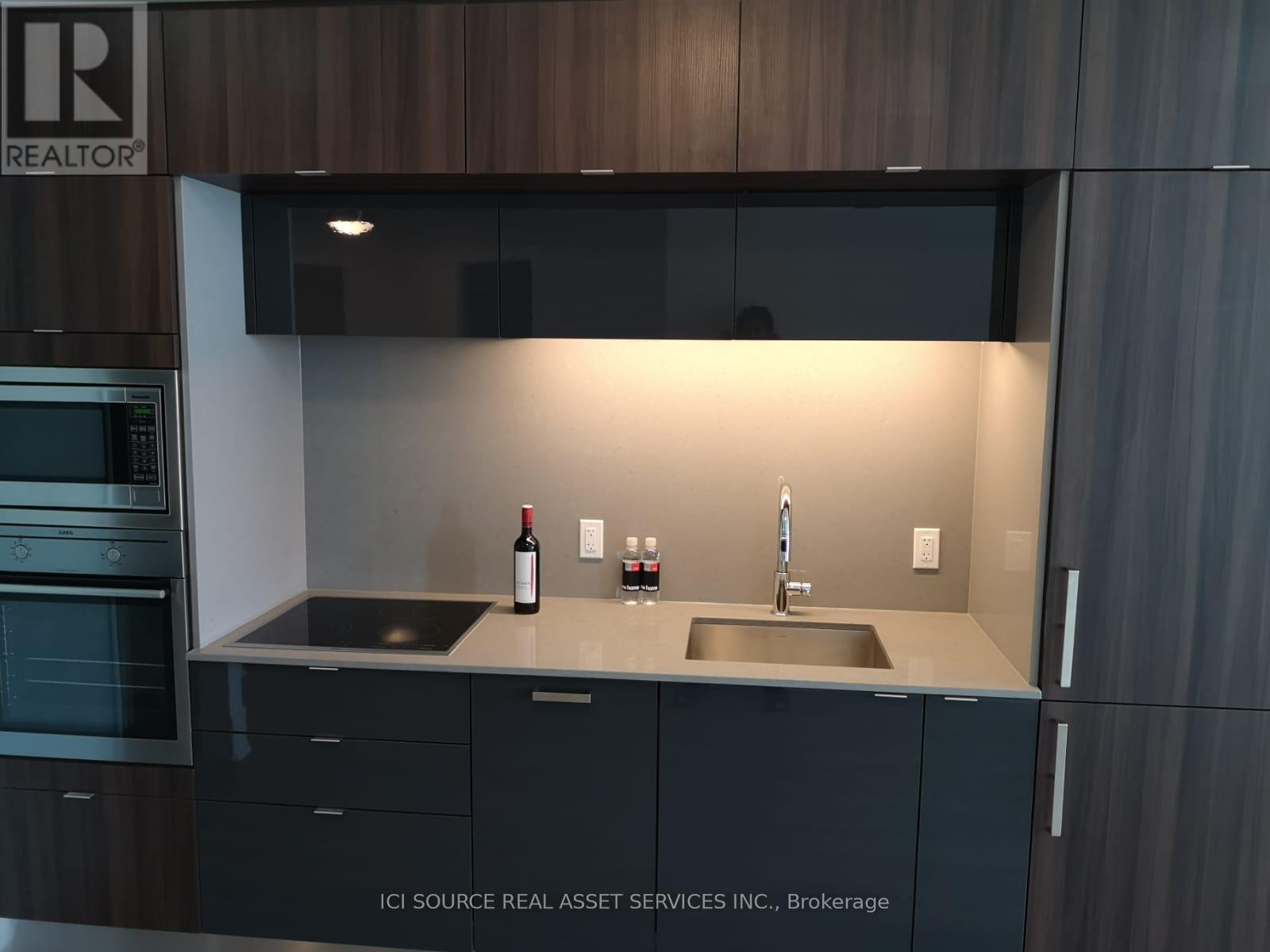 407 - 1 Edgewater Drive, Toronto, Ontario  M5A 0L1 - Photo 11 - C13449116