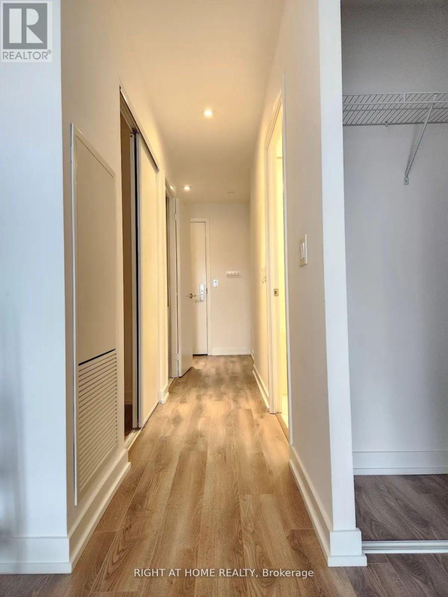 1017 - 20 Edward Street, Toronto, Ontario  M5G 0C5 - Photo 3 - C13449120