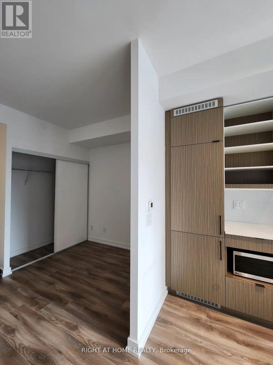 1017 - 20 Edward Street, Toronto, Ontario  M5G 0C5 - Photo 6 - C13449120