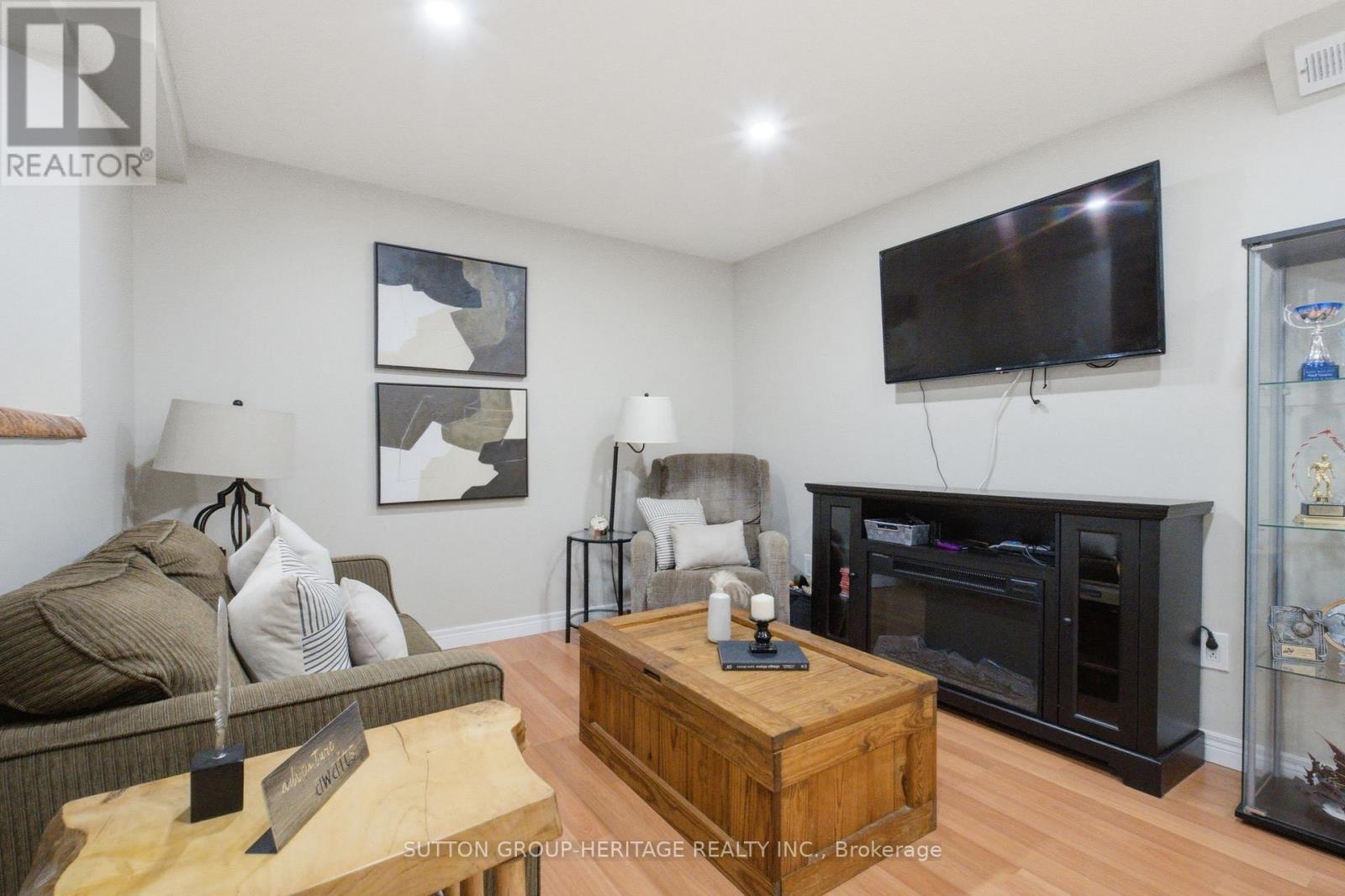 1413 Beaverbrook Court, Oshawa, Ontario  L1J 8L1 - Photo 25 - E13449122