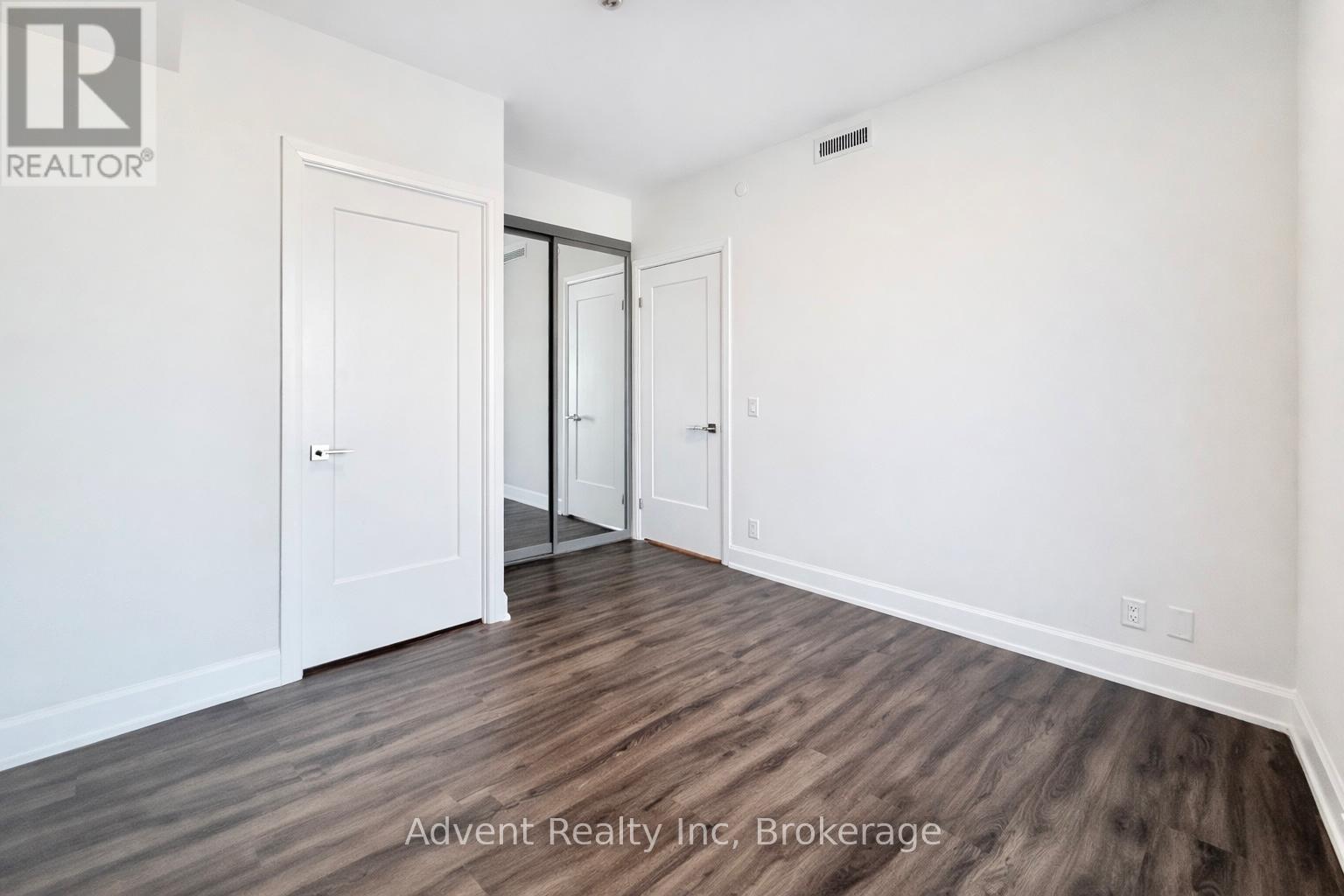 1202 - 12 Gandhi Lane, Markham, Ontario L3T 0G8 - Photo 8 - N13449022
