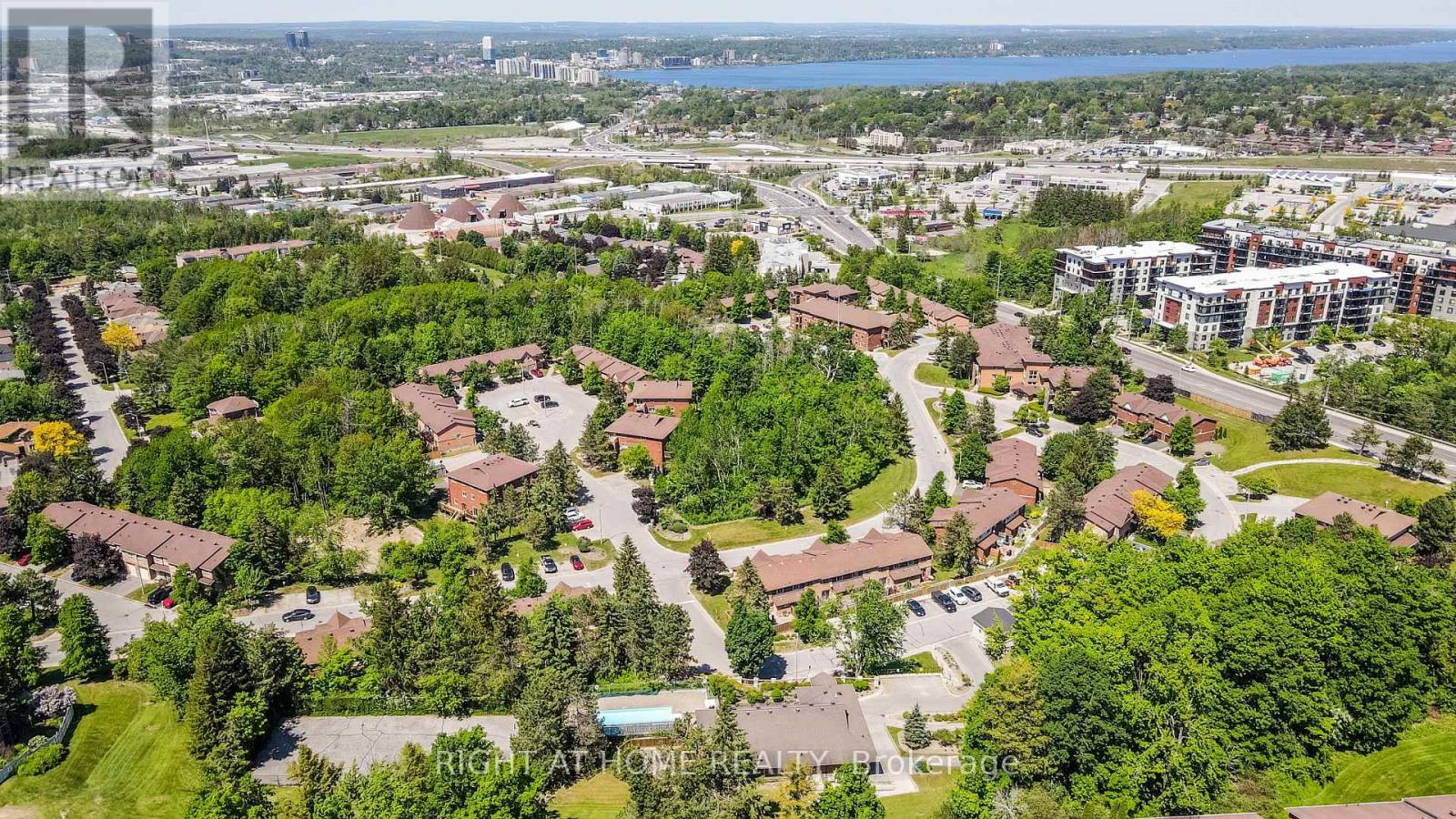 2 - 3 Sawmill Road, Barrie, Ontario  L4N 6X3 - Photo 22 - S13449054