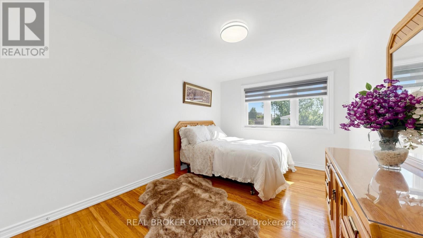 63 Venetian Crescent, Toronto, Ontario  M3N 2L9 - Photo 14 - W13441226