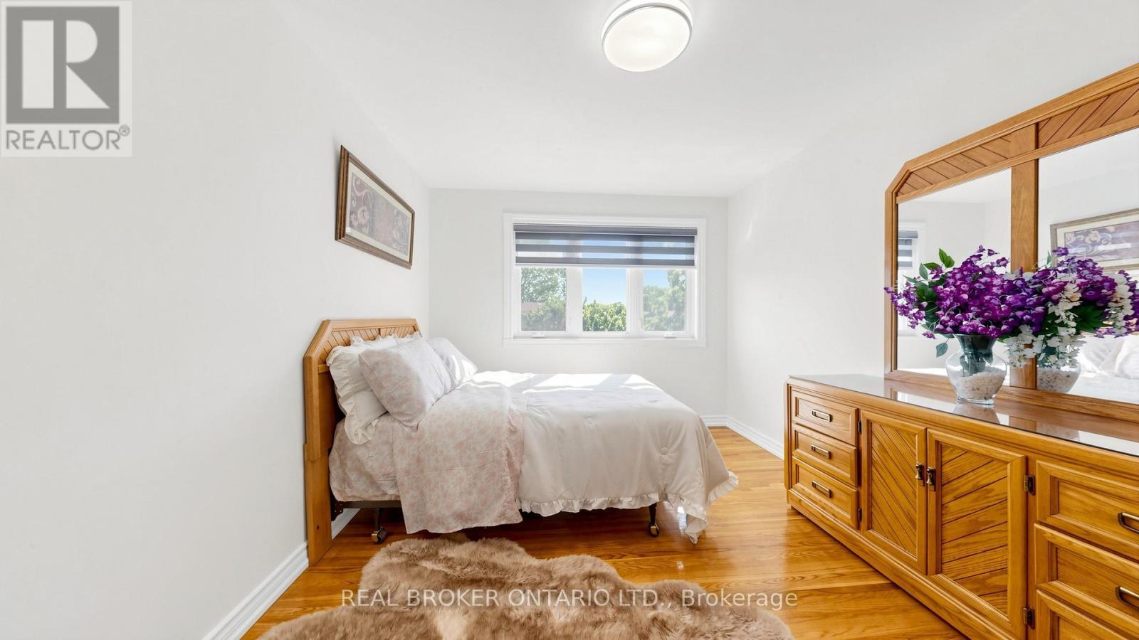 63 Venetian Crescent, Toronto, Ontario  M3N 2L9 - Photo 15 - W13441226