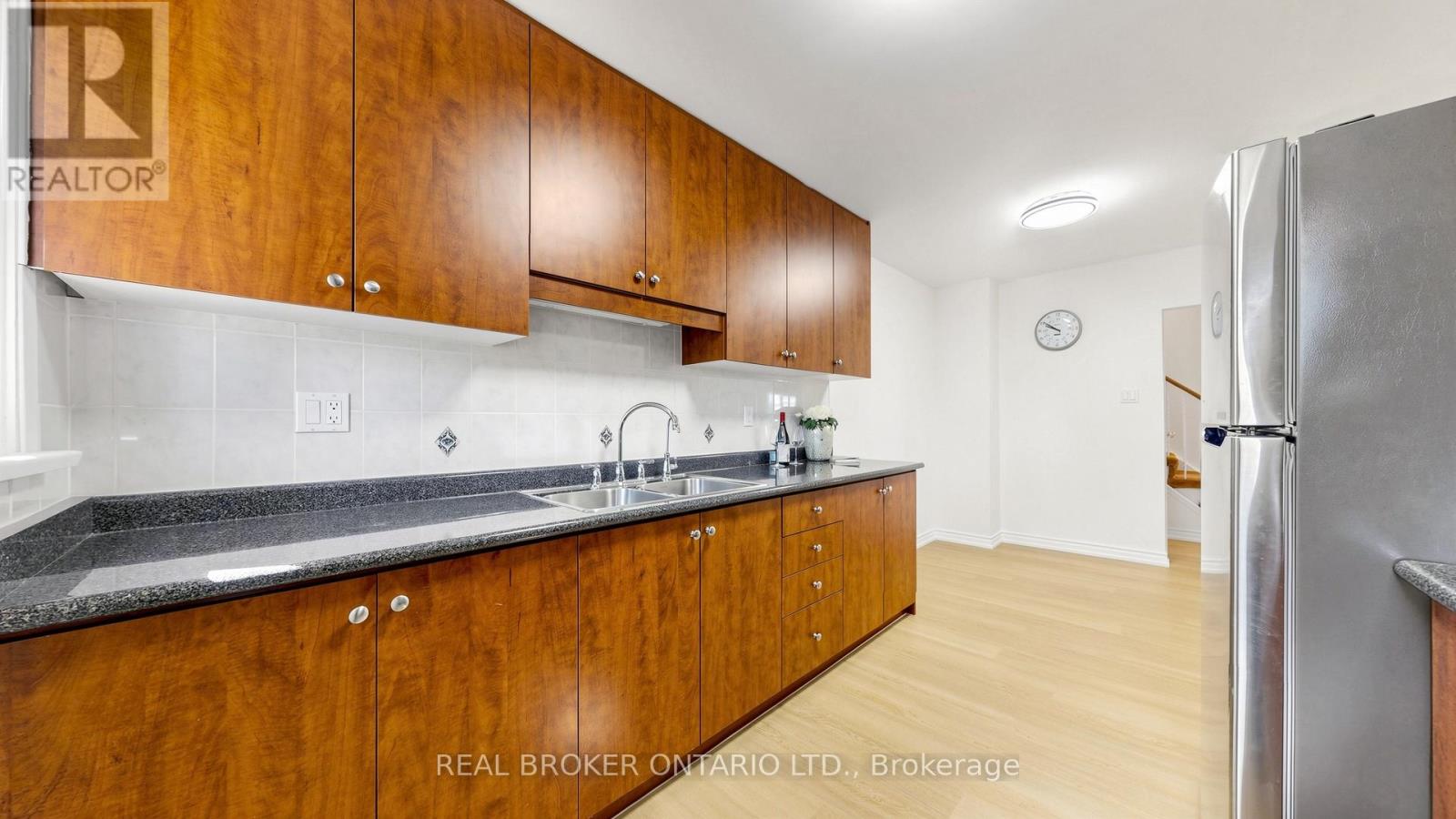 63 Venetian Crescent, Toronto, Ontario  M3N 2L9 - Photo 31 - W13441226