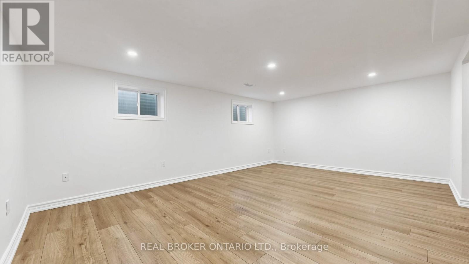 63 Venetian Crescent, Toronto, Ontario  M3N 2L9 - Photo 32 - W13441226