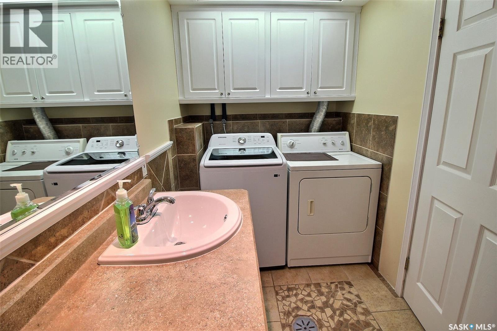 10 Pereverzoff Place, Prince Albert, Saskatchewan  S6X 1A5 - Photo 45 - SK039549