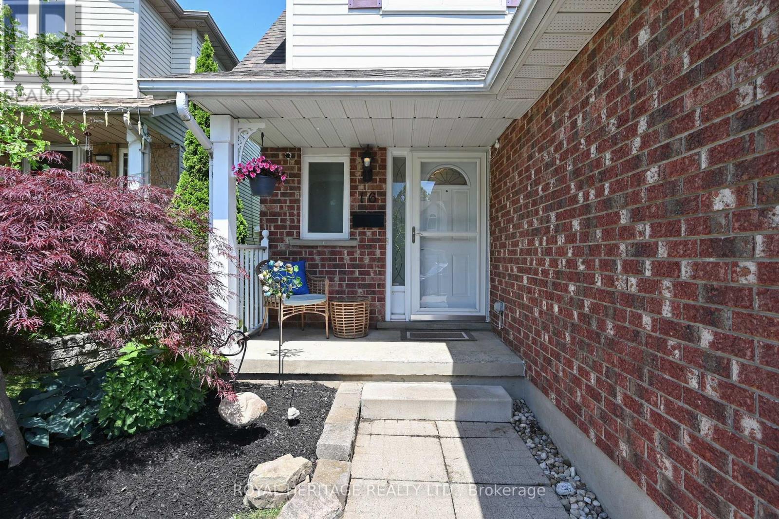 16 Dawn Ridge Drive Ne, Kitchener, Ontario  N2N 3J7 - Photo 3 - X13449062