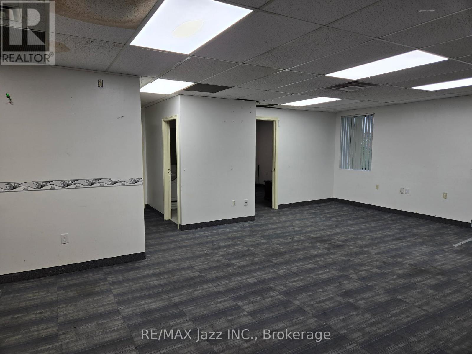 201 - 111 Simcoe Street N, Oshawa, Ontario  L1G 4S4 - Photo 6 - E13448370