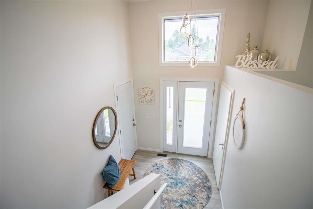 94 Wyndham Estate Drive, Steinbach, Manitoba  R5G 2K5 - Photo 2 - 202613968