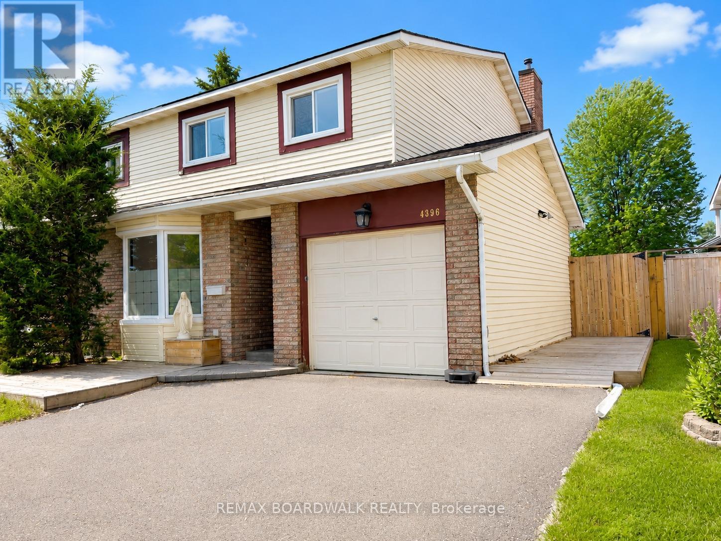 4396 WHITTAKER CRESCENT
