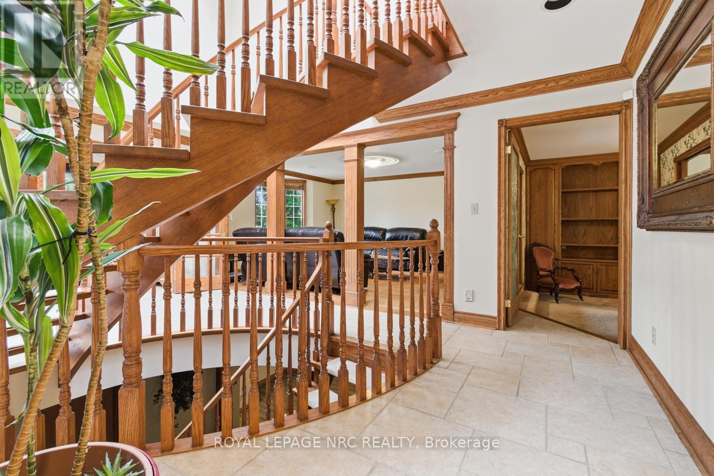 28 Barbican Trail, St. Catharines, Ontario  L2T 4A3 - Photo 10 - X13449132