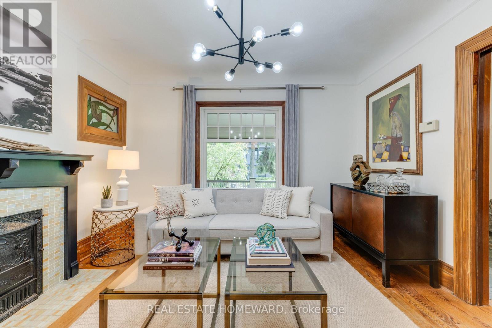 151 Waverley Road, Toronto, Ontario  M4L 3T4 - Photo 11 - E13449184