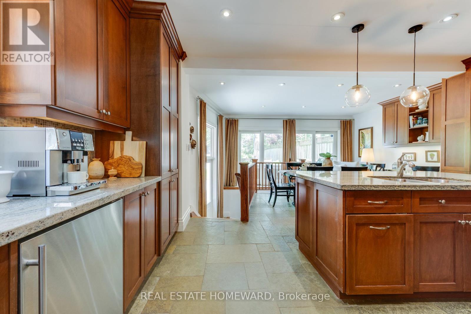 151 Waverley Road, Toronto, Ontario  M4L 3T4 - Photo 22 - E13449184