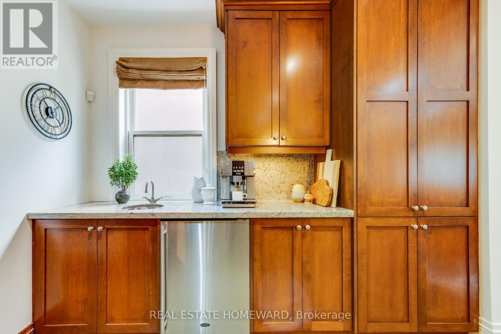 151 Waverley Road, Toronto, Ontario  M4L 3T4 - Photo 23 - E13449184