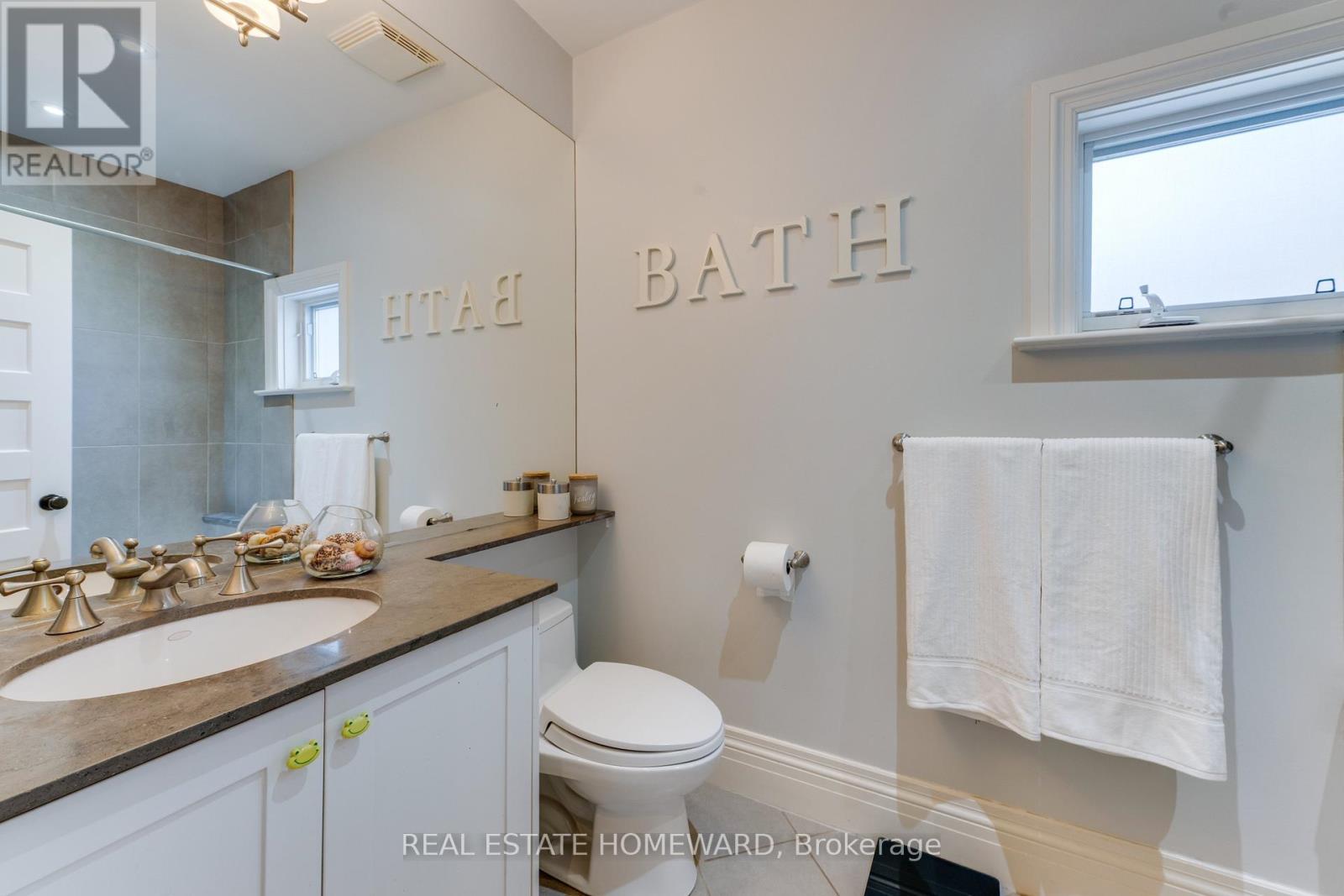 151 Waverley Road, Toronto, Ontario  M4L 3T4 - Photo 34 - E13449184