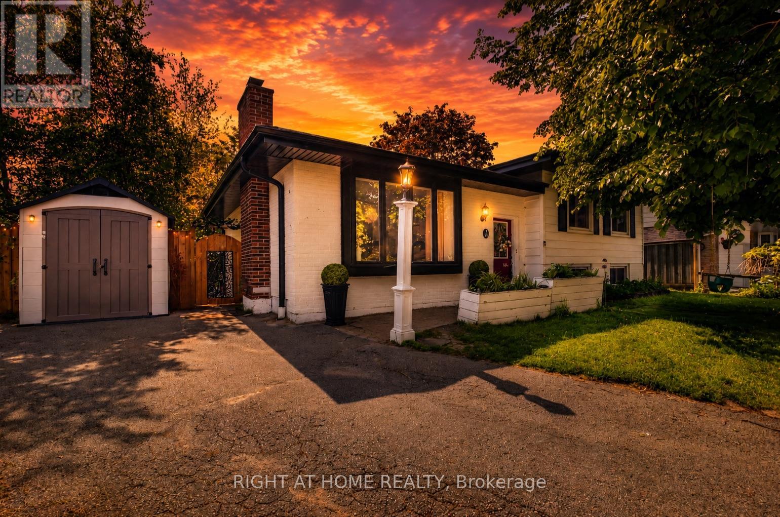 20 CARDIFF COURT, Whitby, Ontario