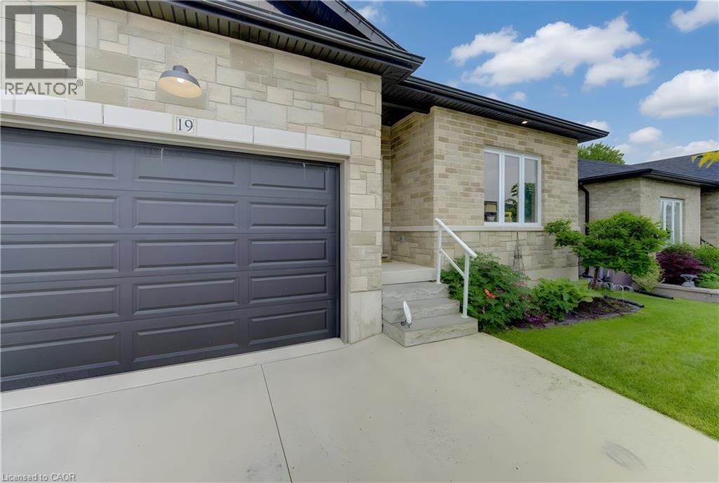 575 Albert Avenue N Unit# 19, Listowel, Ontario  N4W 0G9 - Photo 4 - 40832931