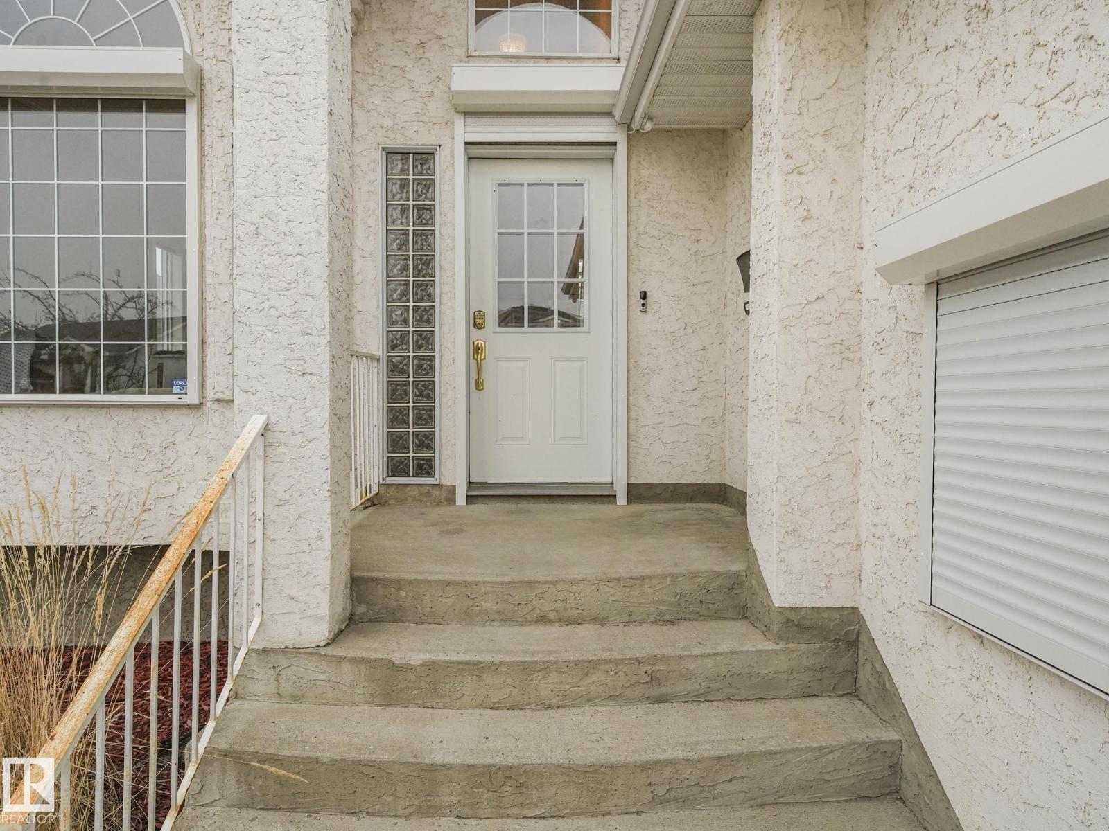 376 Hollick Kenyon Rd Nw, Edmonton, Alberta  T5Y 2T7 - Photo 6 - E4493865