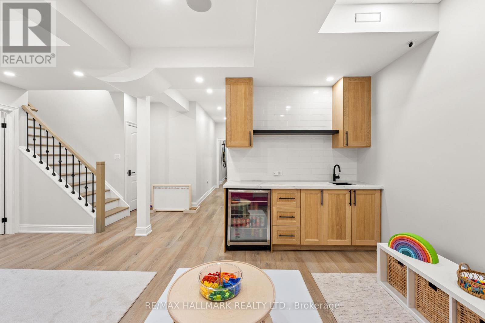 42 Yarden Drive, Vaughan, Ontario  L6A 0W5 - Photo 40 - N13449134