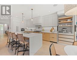 42 YARDEN DRIVE, Vaughan, Ontario