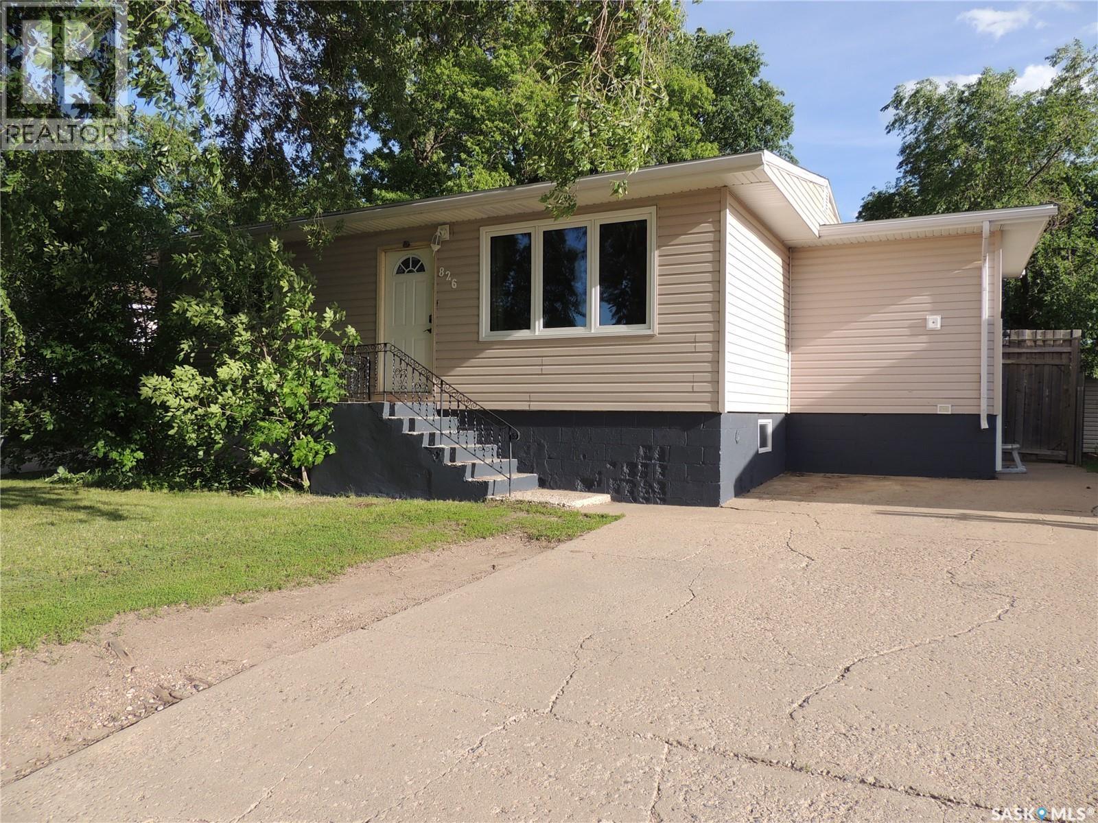 826 Albert STREET, Estevan, Saskatchewan