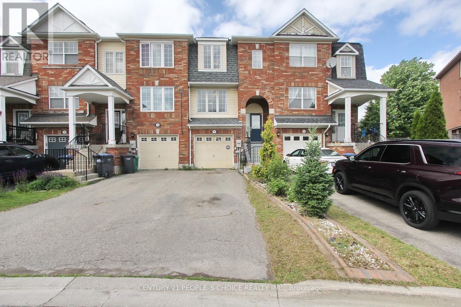 111 DUNLOP COURT, Brampton, Ontario