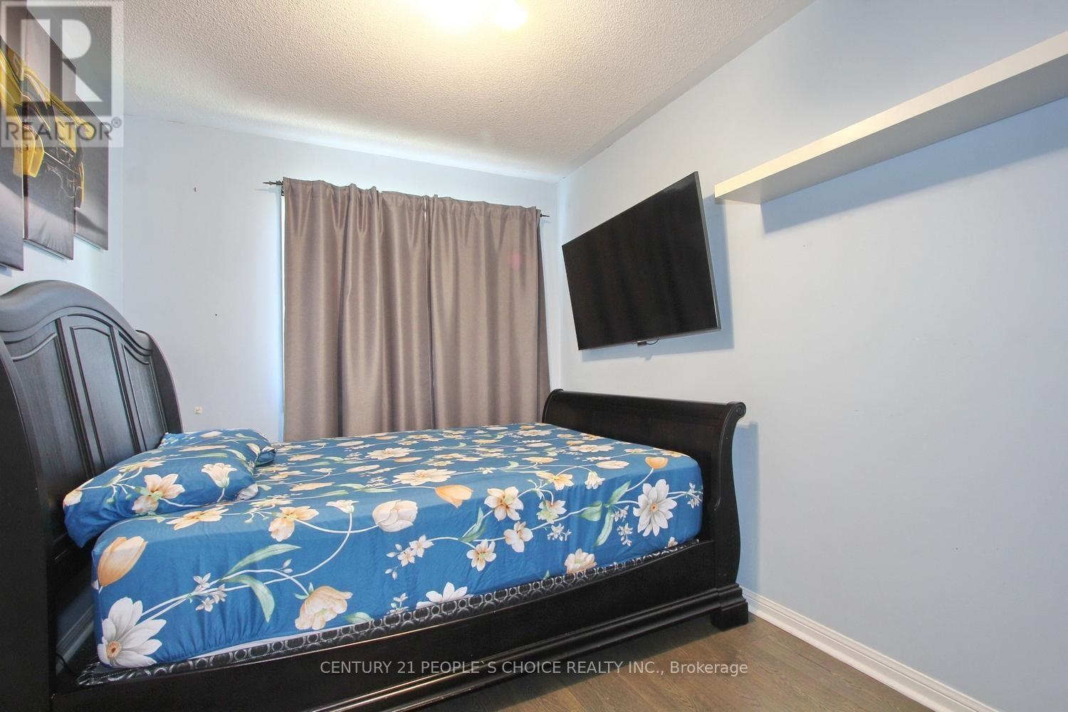 111 Dunlop Court, Brampton, Ontario  L6X 5A6 - Photo 17 - W13449148