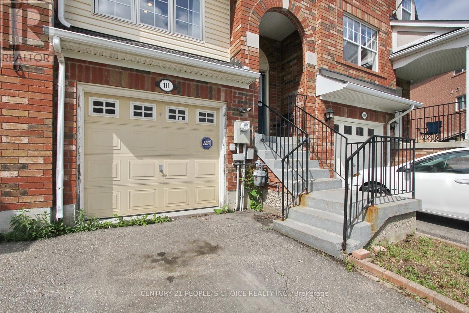 111 Dunlop Court, Brampton, Ontario  L6X 5A6 - Photo 2 - W13449148