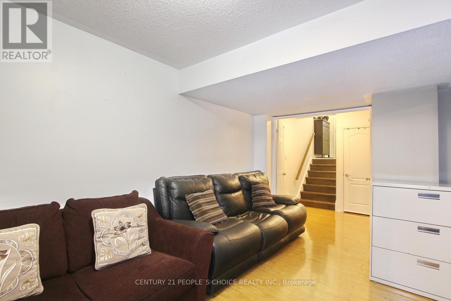 111 Dunlop Court, Brampton, Ontario  L6X 5A6 - Photo 23 - W13449148