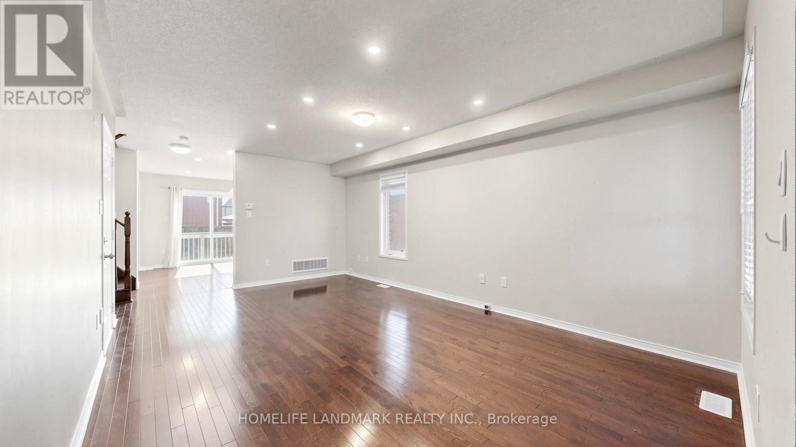 1453 Rennie Street, Oshawa, Ontario L1K 0N9 - Photo 10 - E13438754