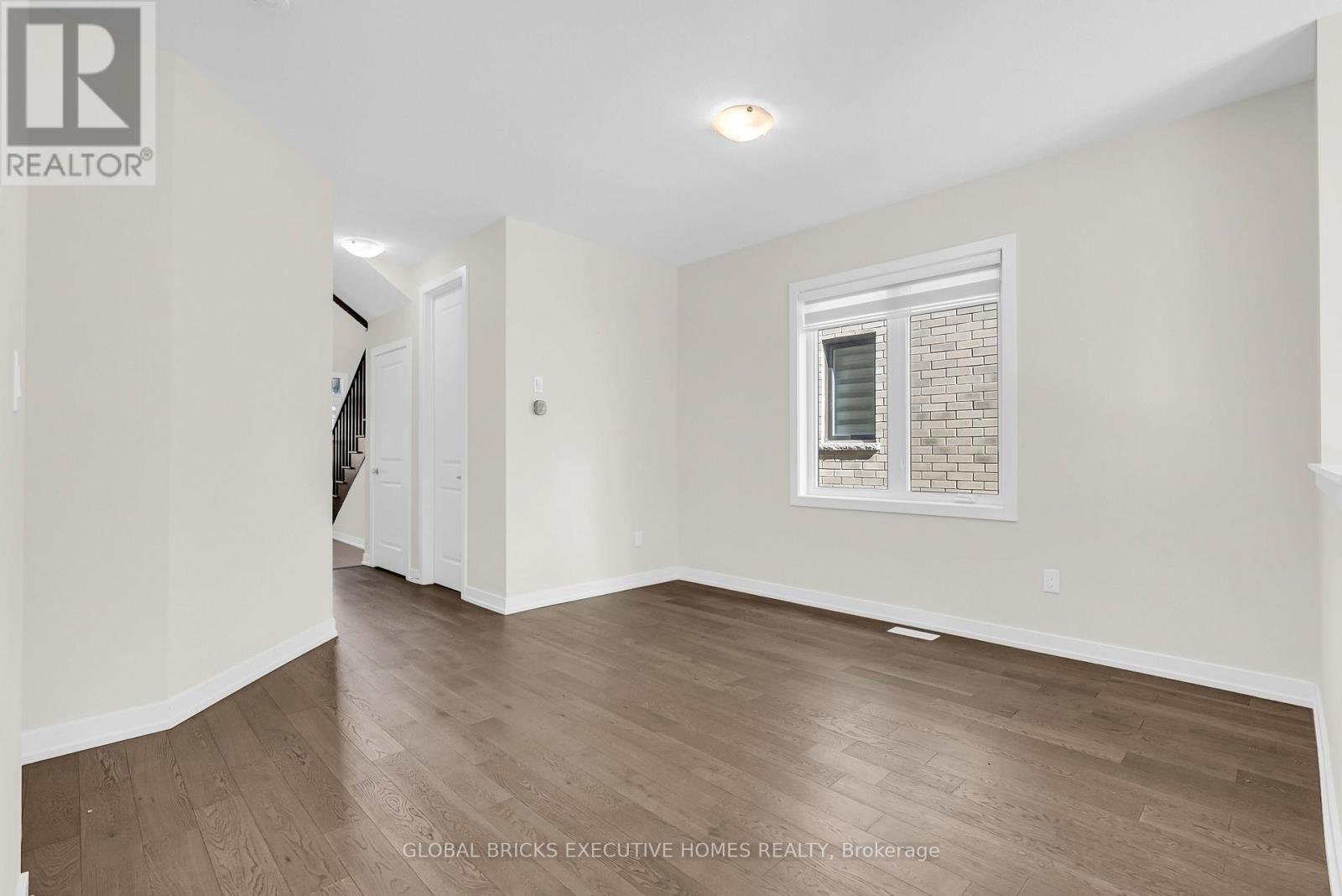 170 Lilac Circle, Haldimand, Ontario N3W 0H5 - Photo 10 - X13449182