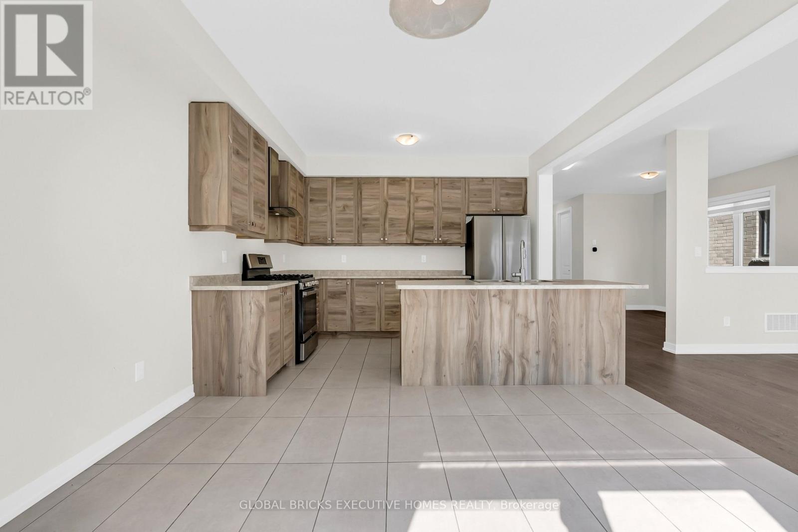 170 Lilac Circle, Haldimand, Ontario N3W 0H5 - Photo 15 - X13449182