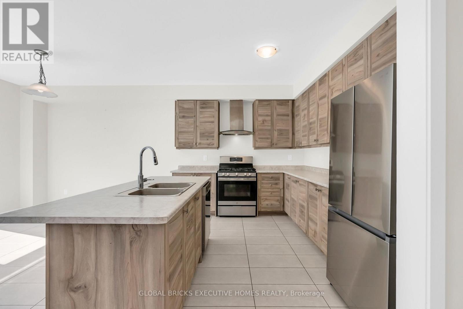 170 Lilac Circle, Haldimand, Ontario N3W 0H5 - Photo 17 - X13449182