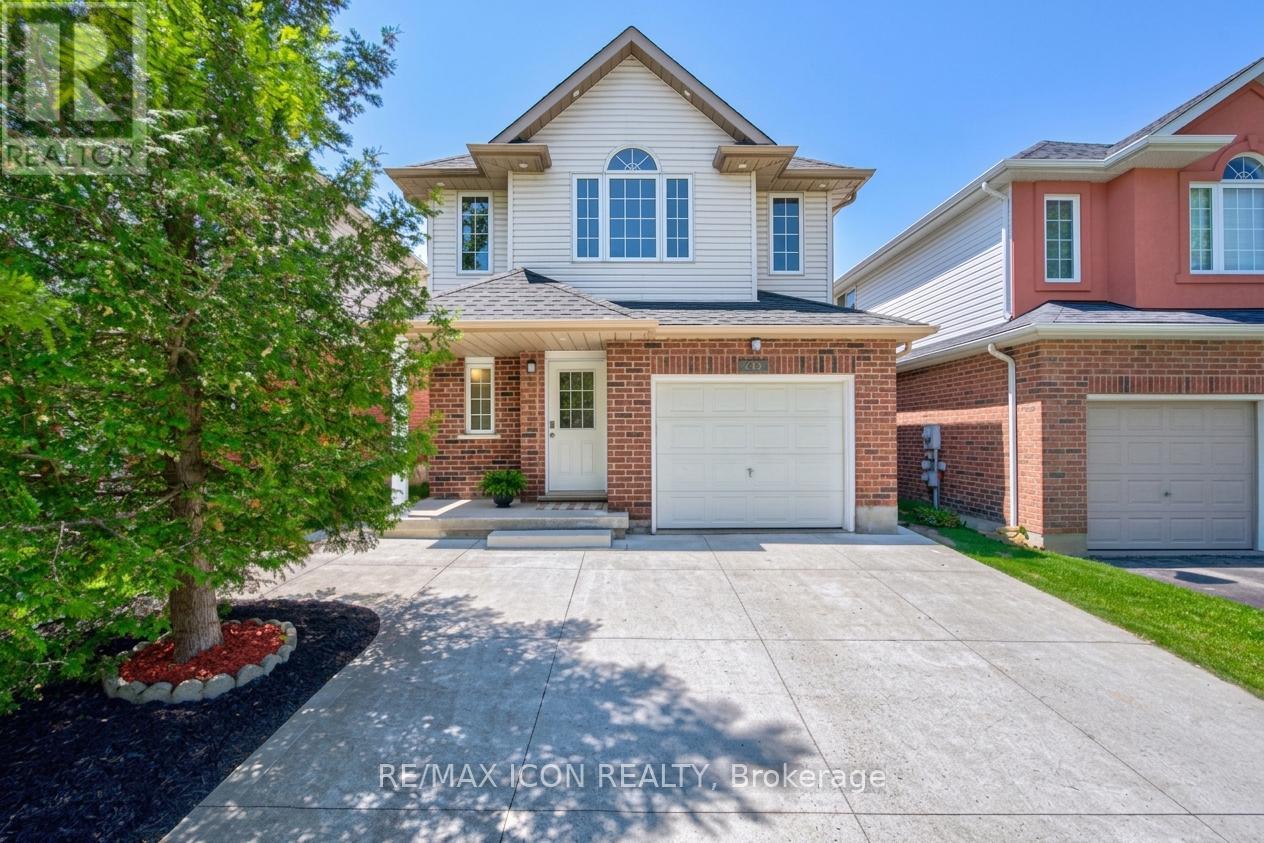 223 BUTTERCUP COURT, Waterloo, Ontario