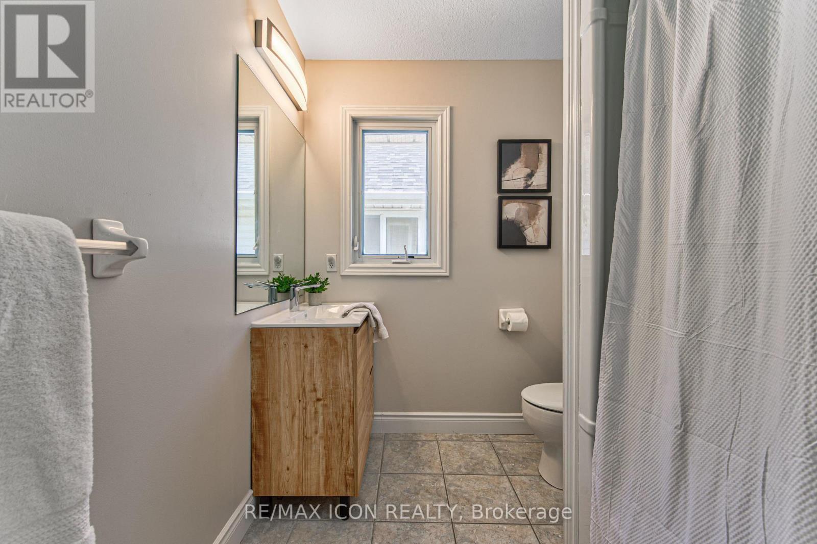 223 Buttercup Court, Waterloo, Ontario  N2V 2W8 - Photo 30 - X13449038