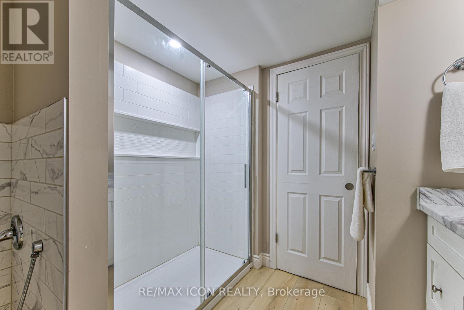 223 Buttercup Court, Waterloo, Ontario  N2V 2W8 - Photo 37 - X13449038