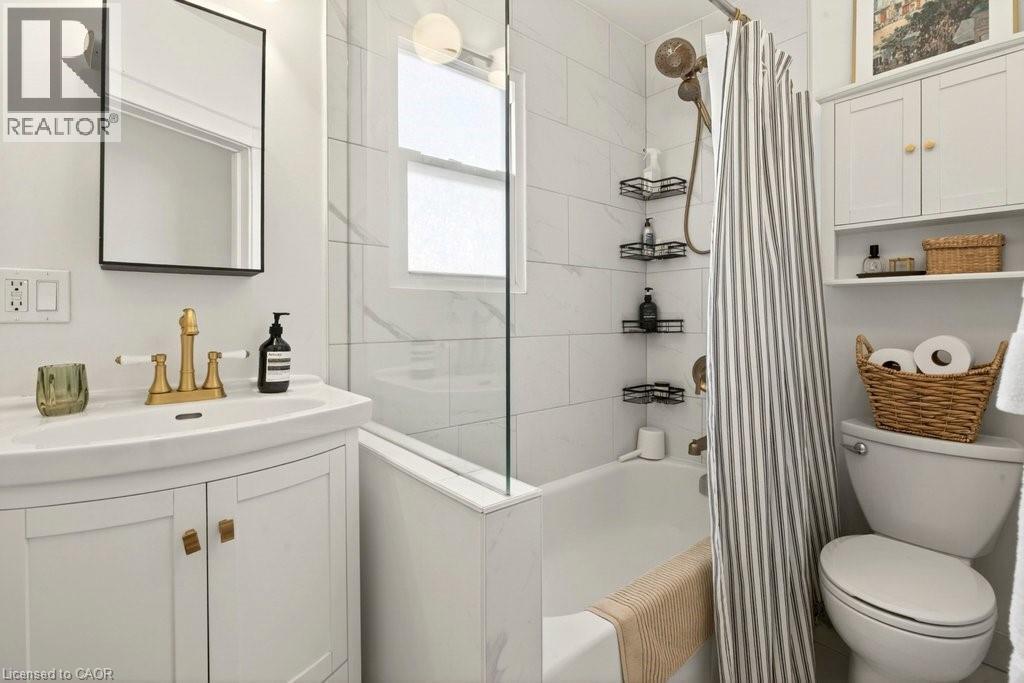 152 London Street S, Hamilton, Ontario  L8K 2G7 - Photo 34 - 40839581