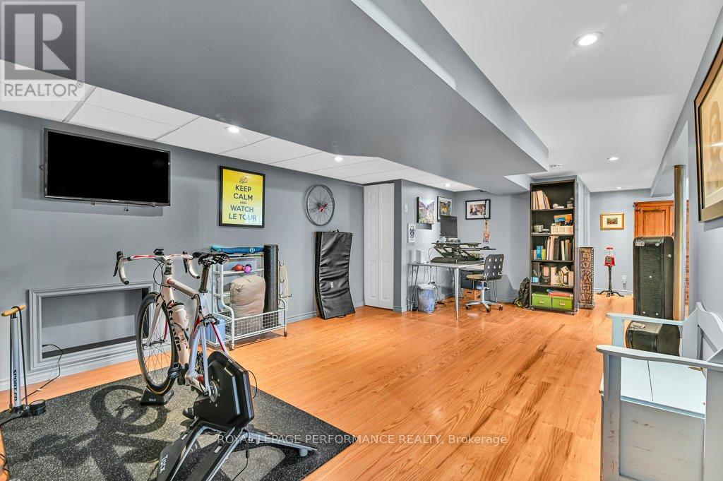 943 Arkell Street, Ottawa, Ontario  K2B 5R2 - Photo 19 - X13449194