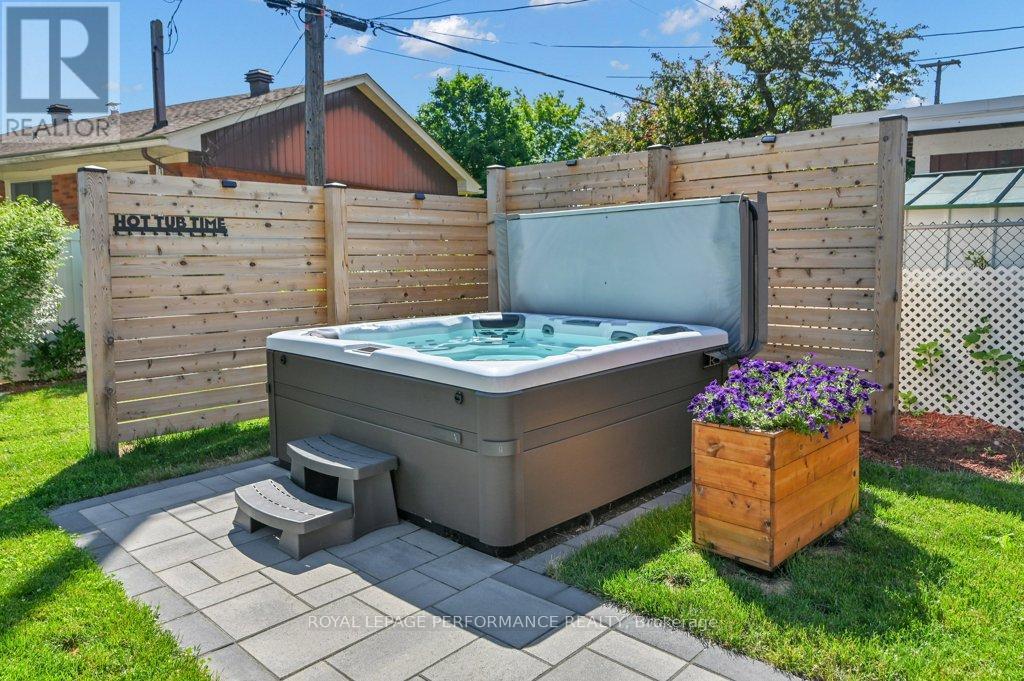 943 Arkell Street, Ottawa, Ontario  K2B 5R2 - Photo 34 - X13449194