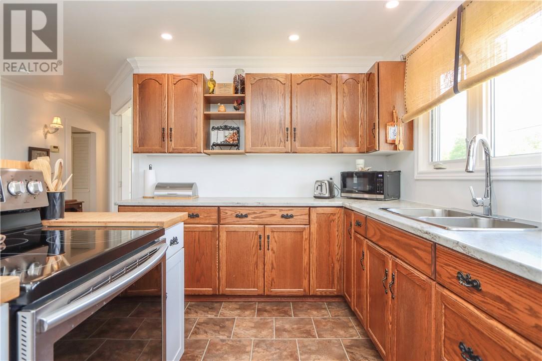 500 Carriere Street, Azilda, Ontario  P0M 1B0 - Photo 7 - 2128577