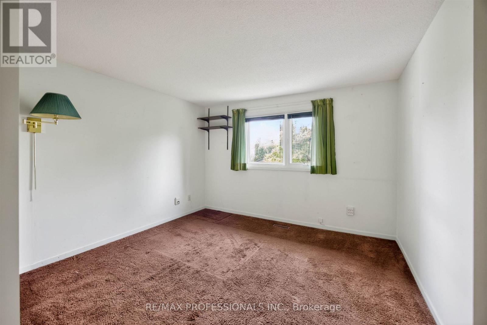 4 Bigham Crescent, Toronto, Ontario  M9C 5C6 - Photo 22 - W13443216